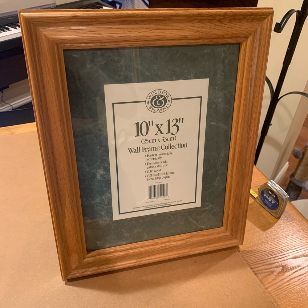 Windsor Browne tabletop/wall picture frame